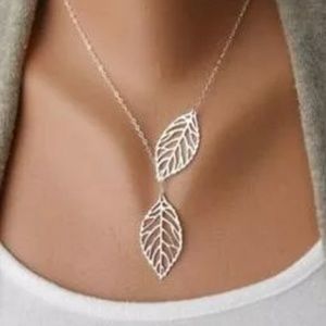 2/$5  Delicate double leaf silver necklace